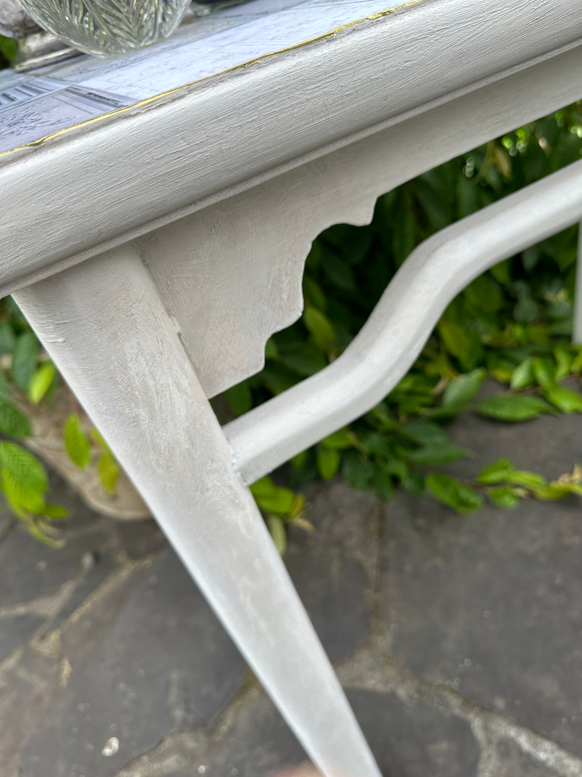 Chunky hall table in white rustic paintwork with tile decoupage top NZ
