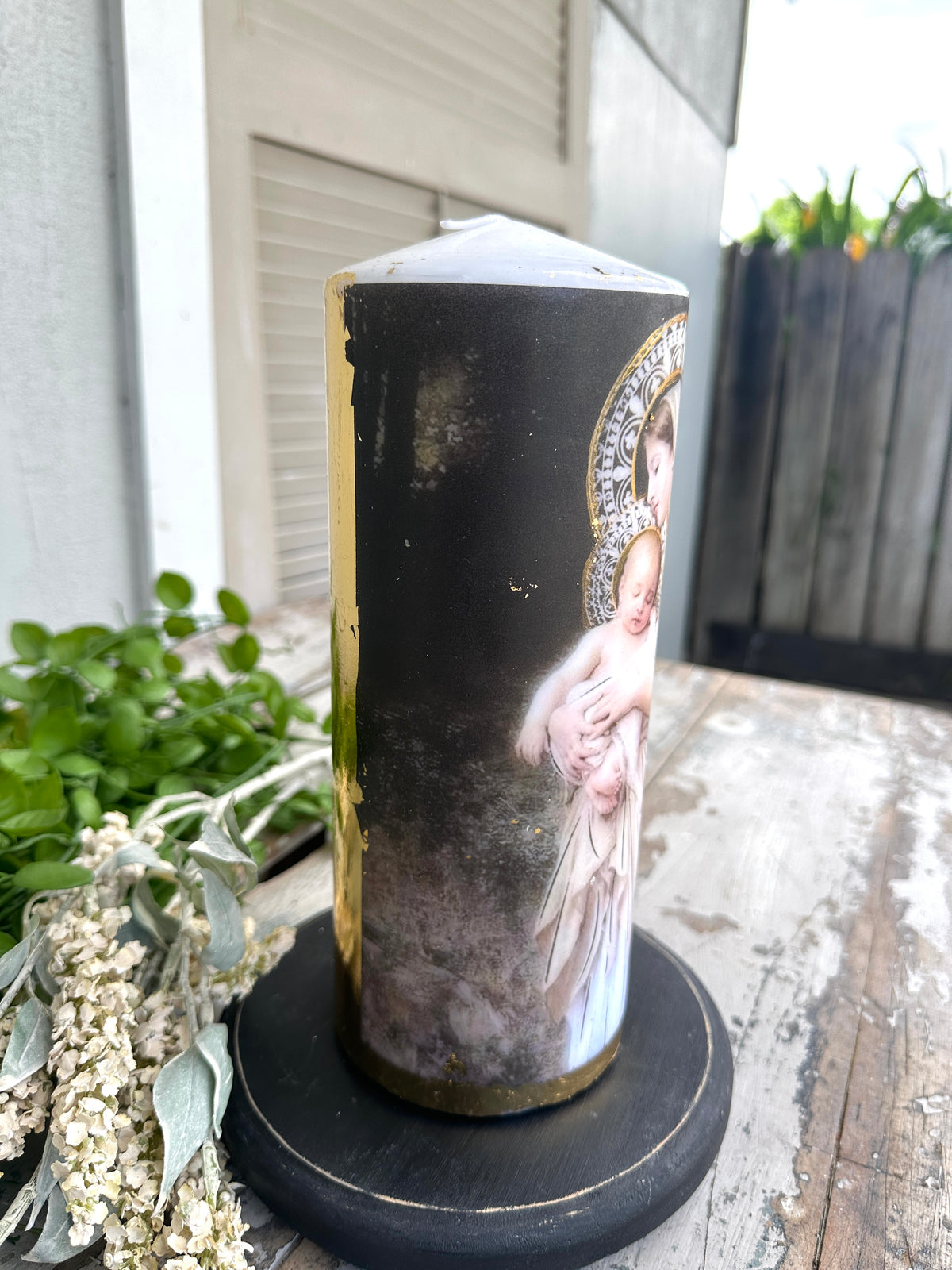 L' innocence Baby and Lamb Candle XL