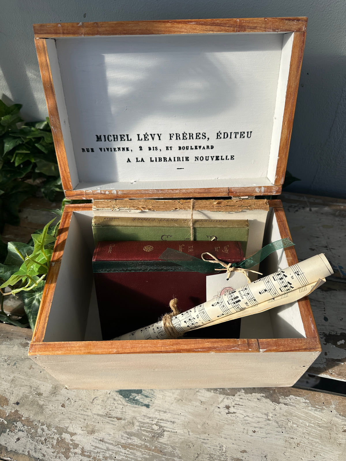 Primitive Cross box