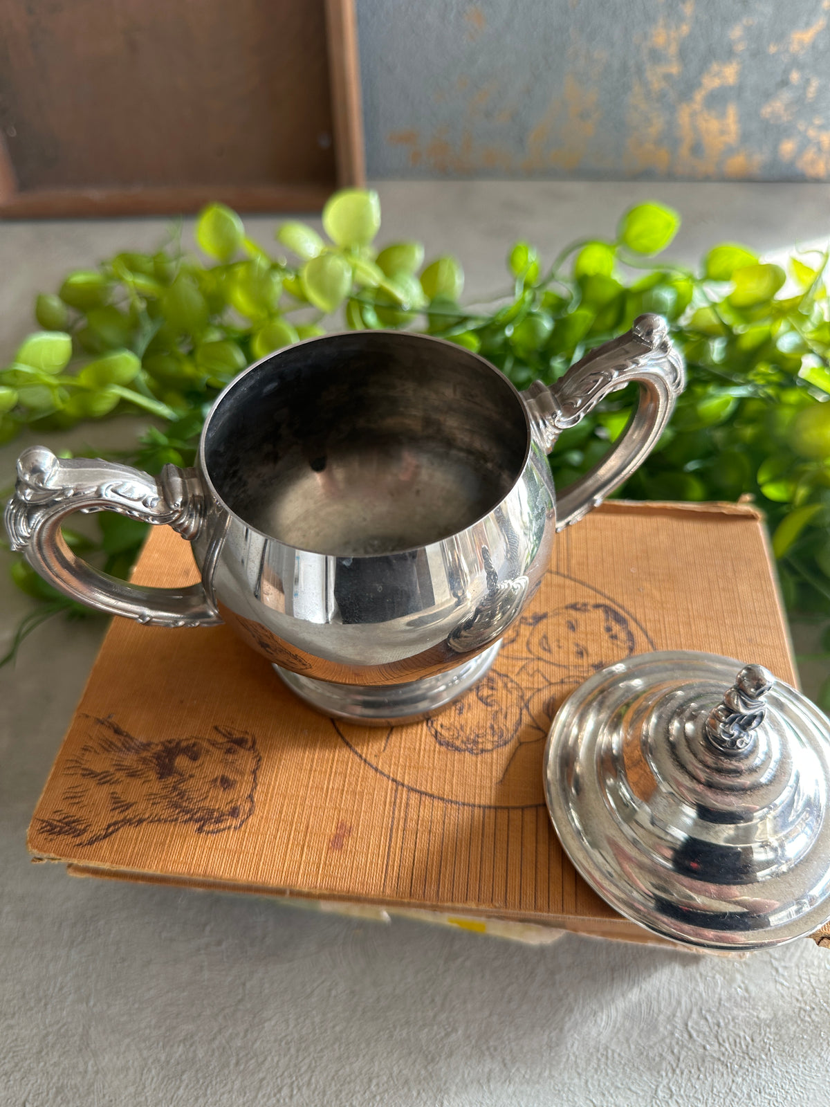 Sugar bowl ornate silver plate