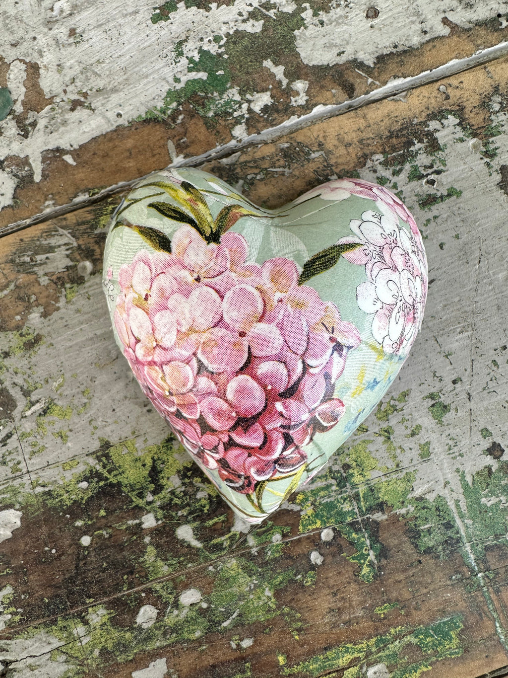 Mint Hydrangea Heart Mini | Paint Me Vintage