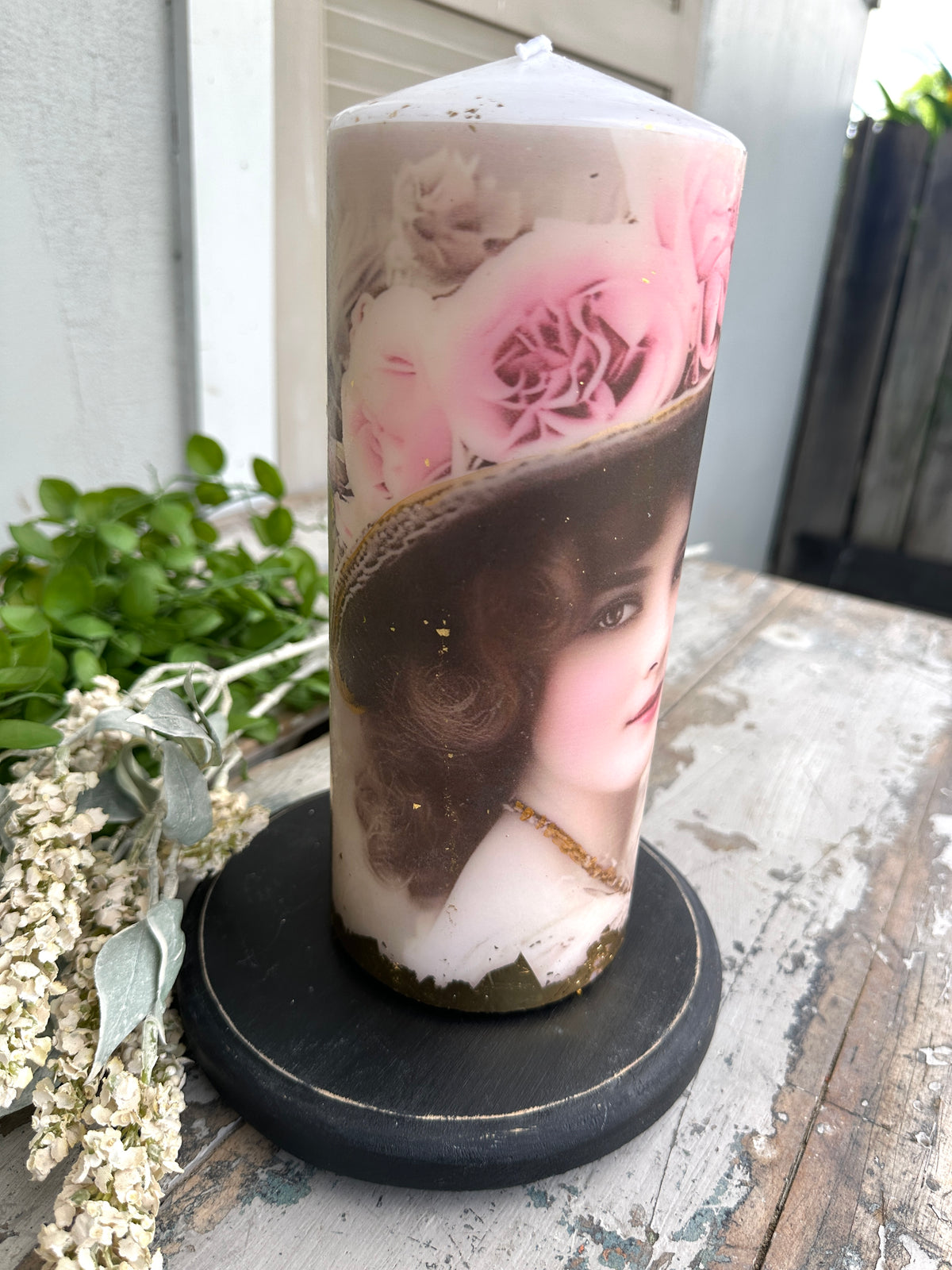 Woman in Hat Candle XL