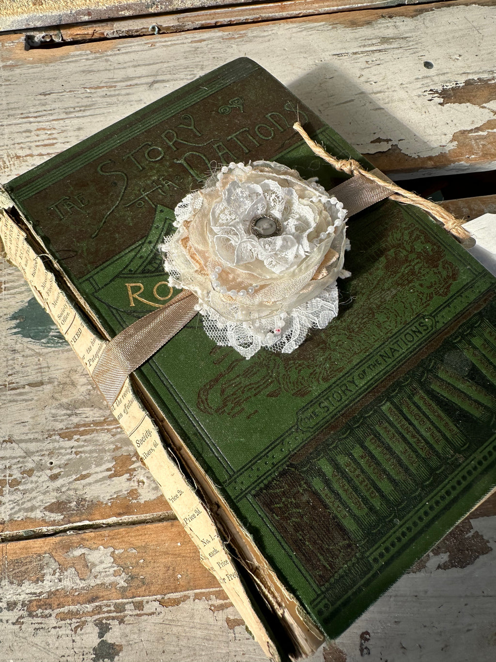 Book Stack green w floral