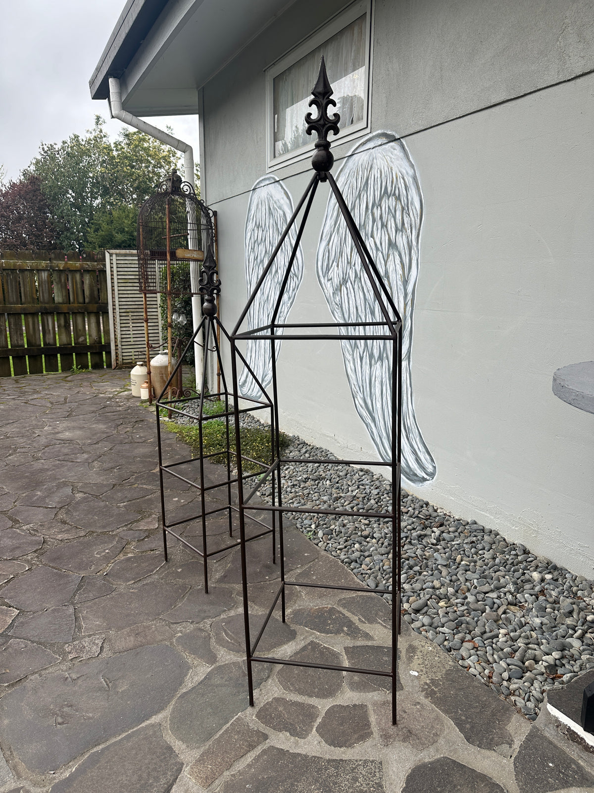 Iron Garden Obelisk frame two sizes COLLECT ONLY