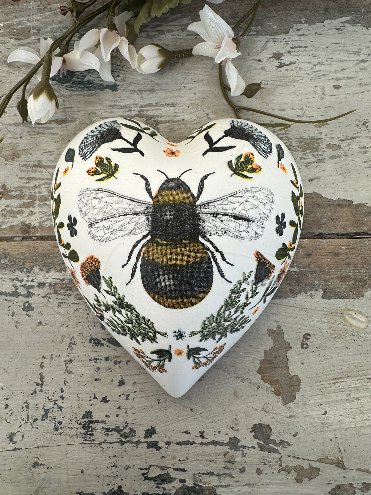 Bee Circle Ceramic Heart