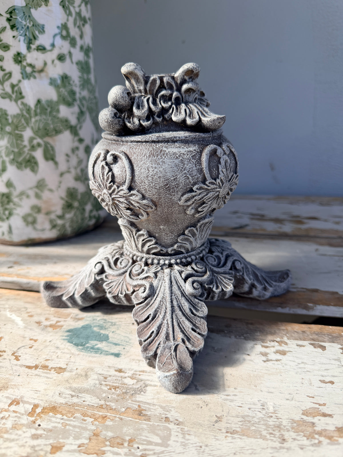 Finial hand painted heavy