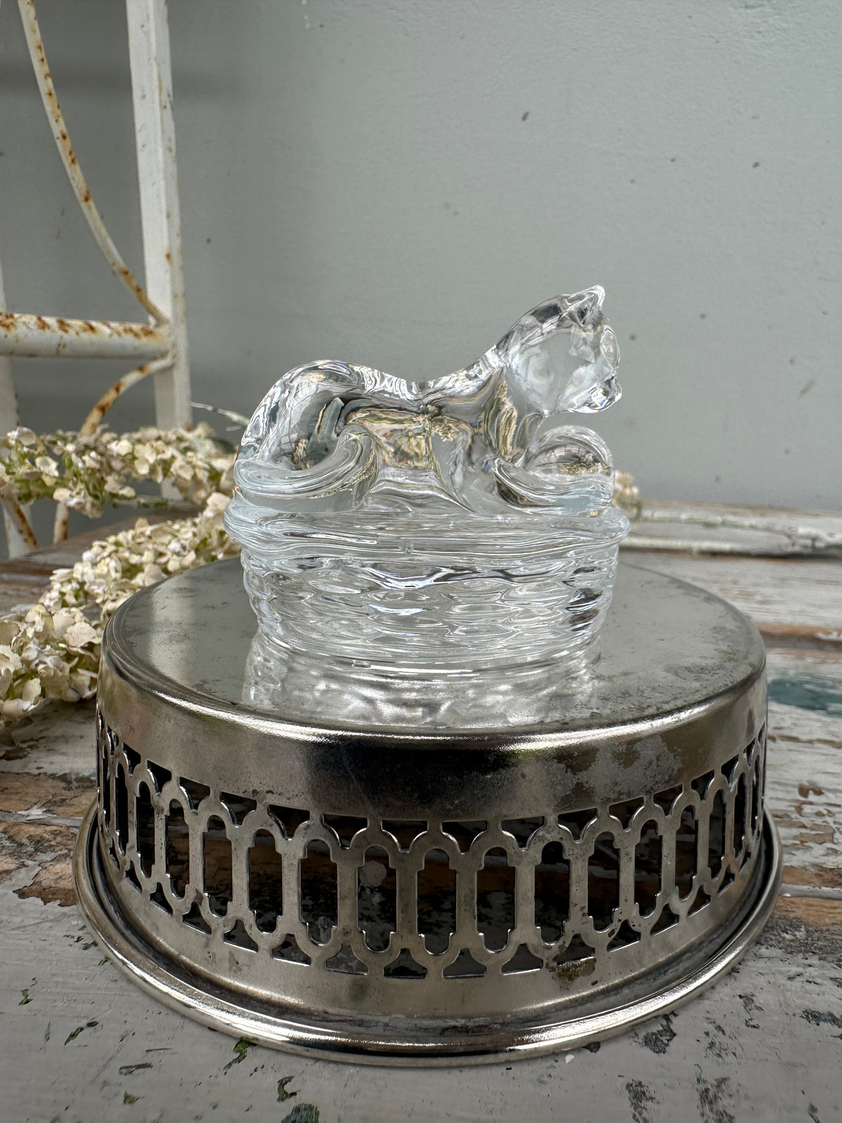 Crystal Cat in Basket Avon collection