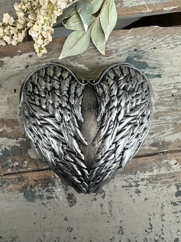 Wall heart Angelic Wings silver