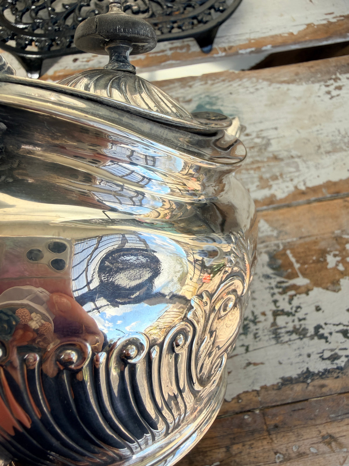 Silverware Tea Pot w embossing