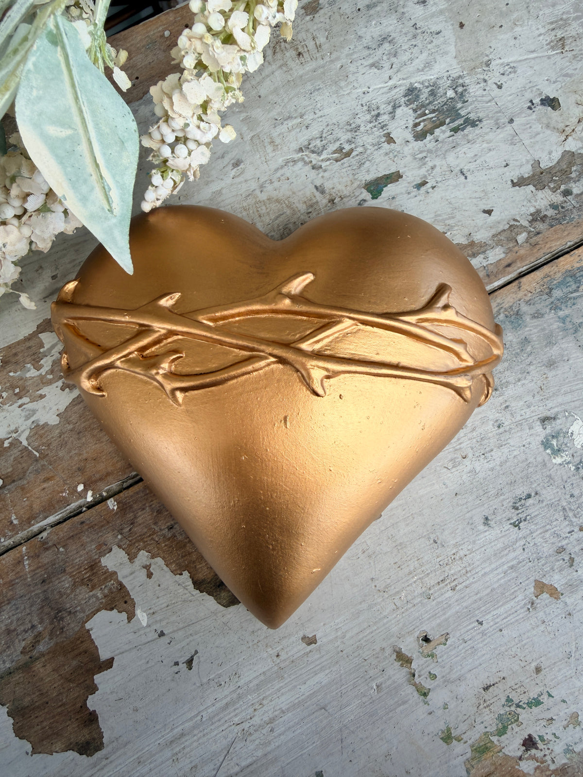 Wall heart Antique Gold heart