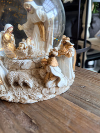 Snow Globe Golden Nativity