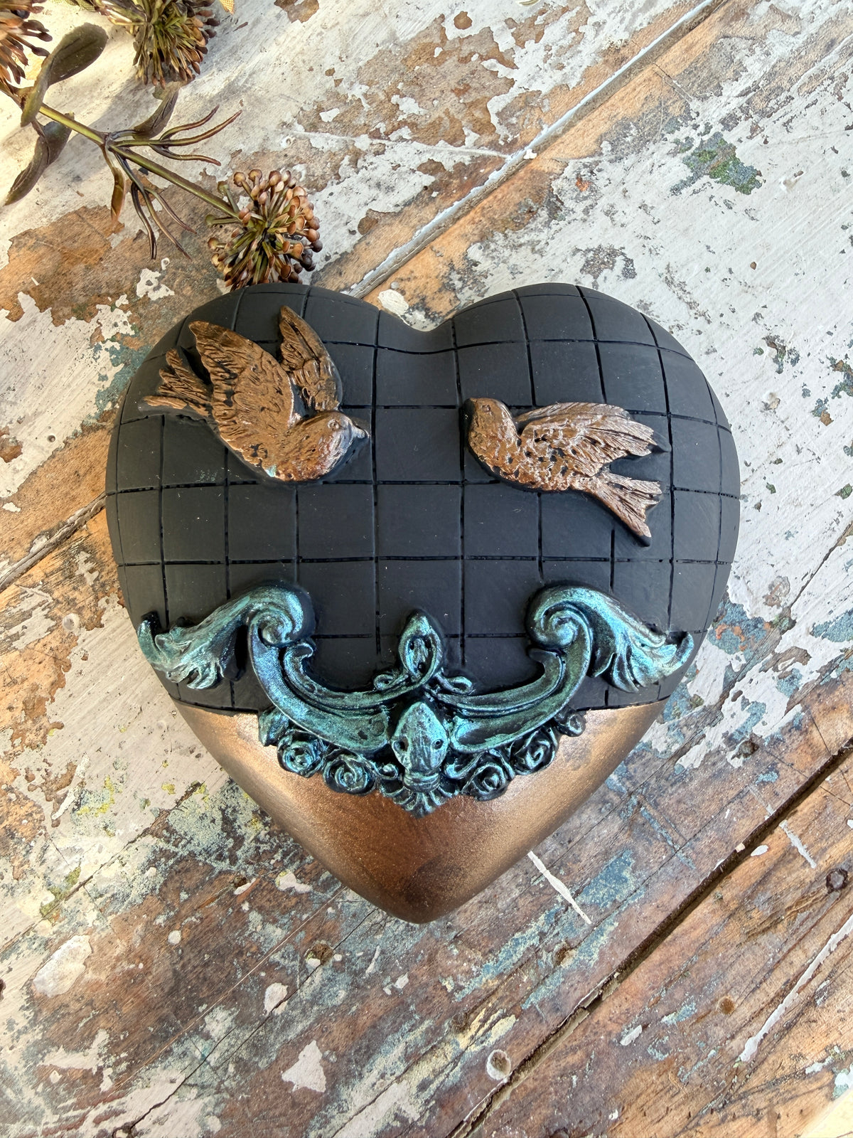 Wall heart Flying Birds Bronze