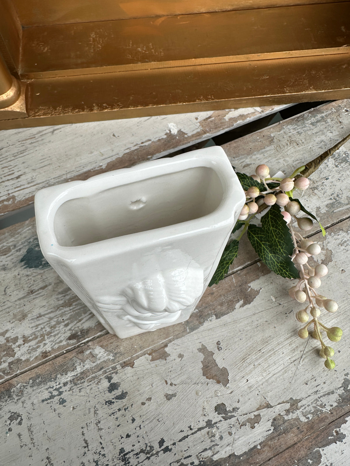 White Cherub wall pocket