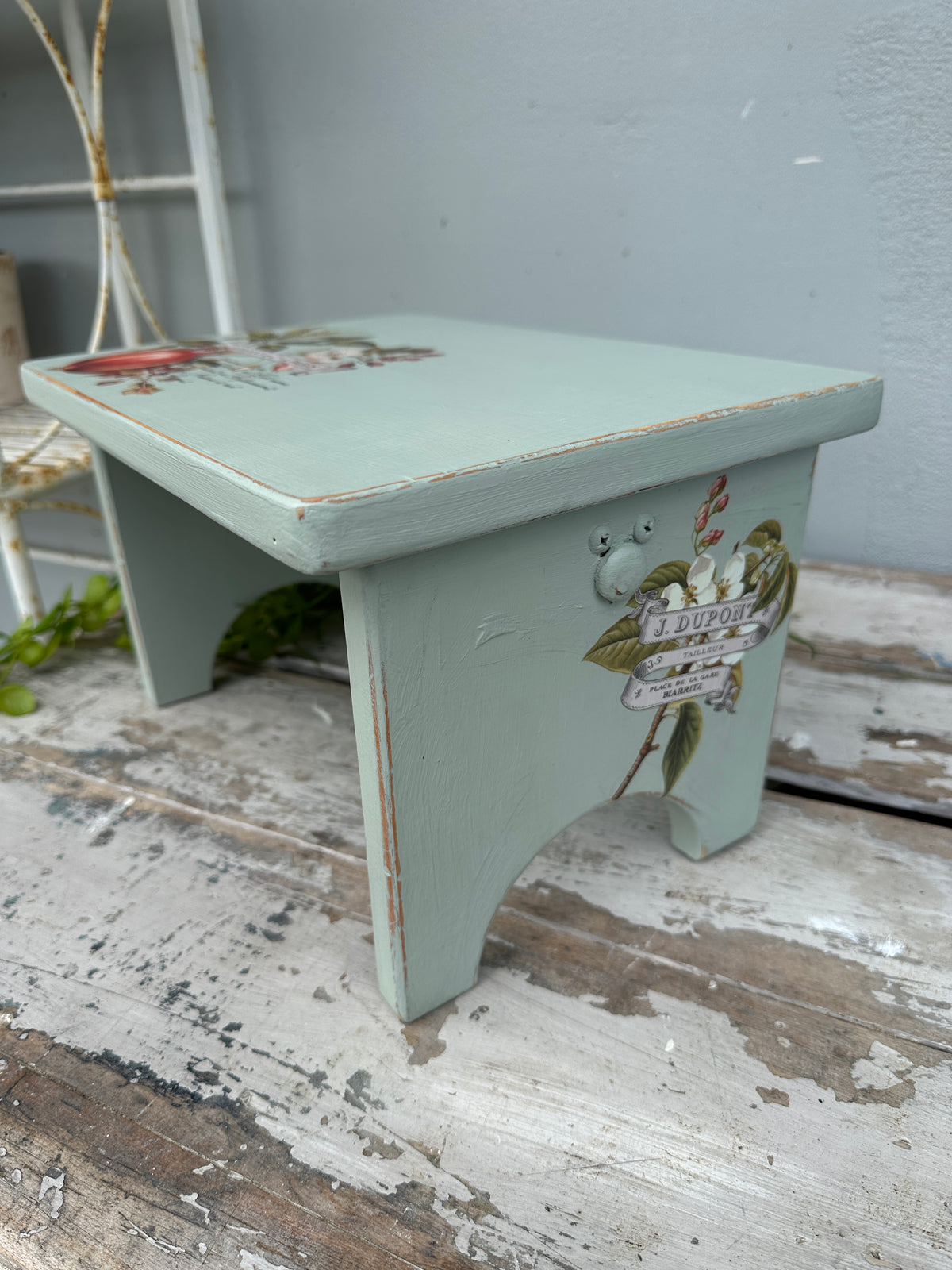 Duck Egg wood riser with clementine florals COLLECT