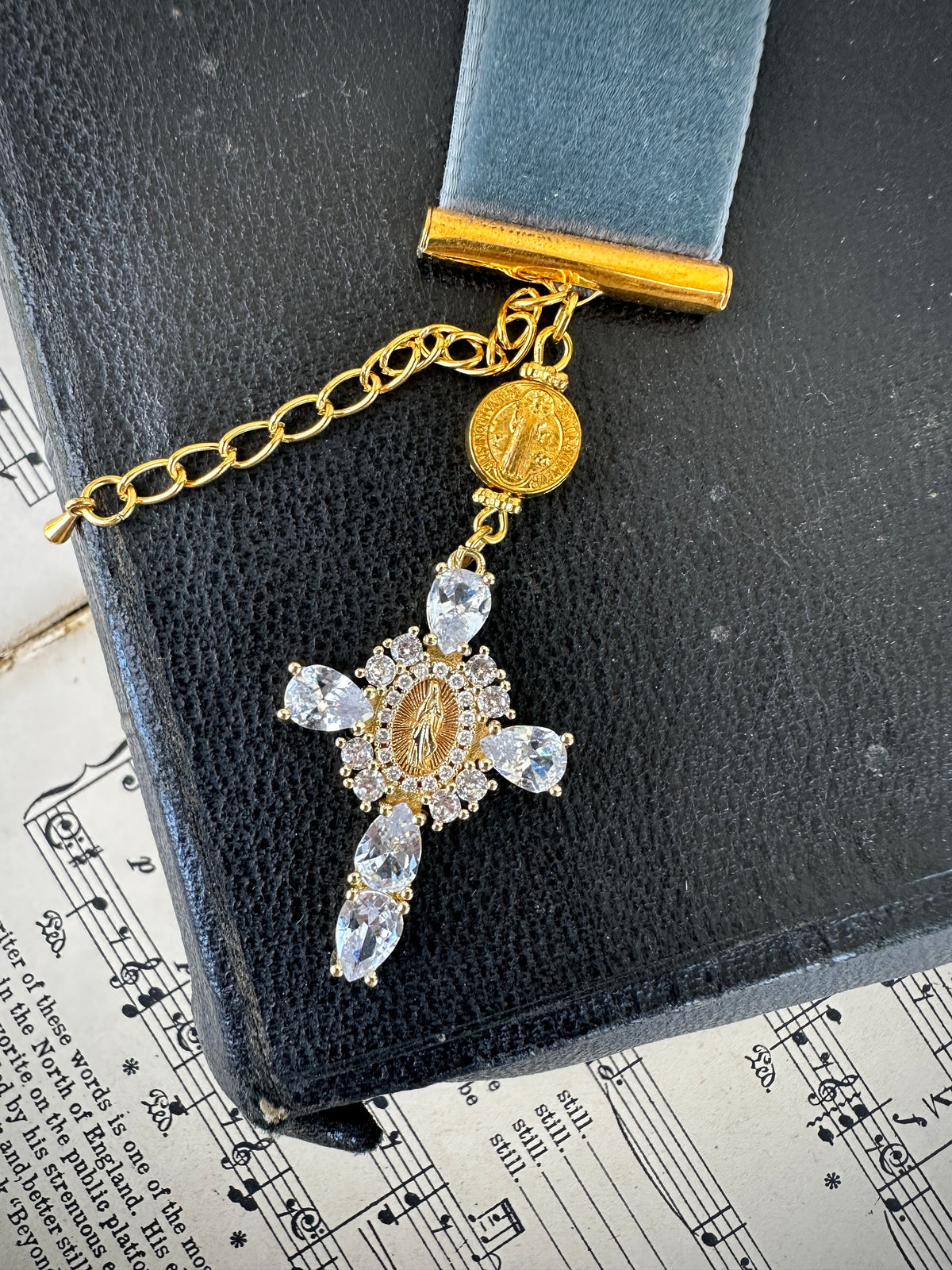 Decor prayer beads grey ribbon rosary