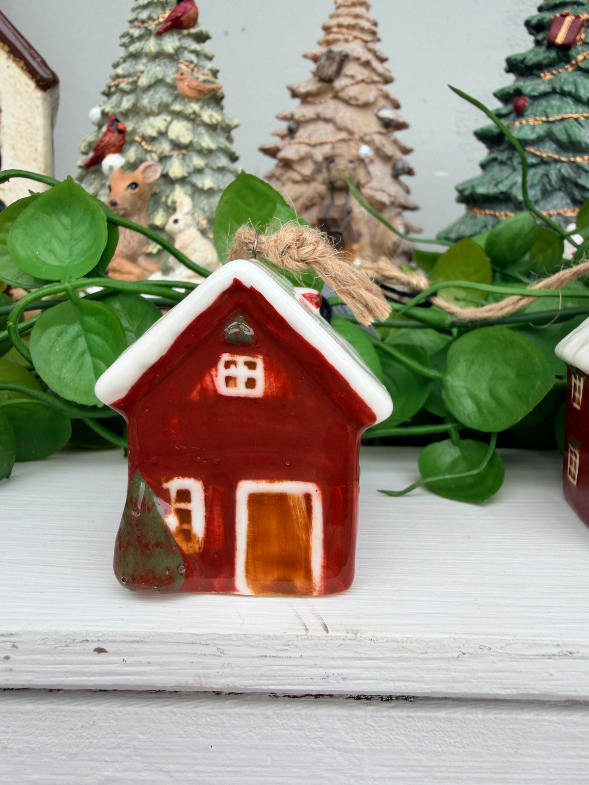 Hanging Mini ceramic Houses Red