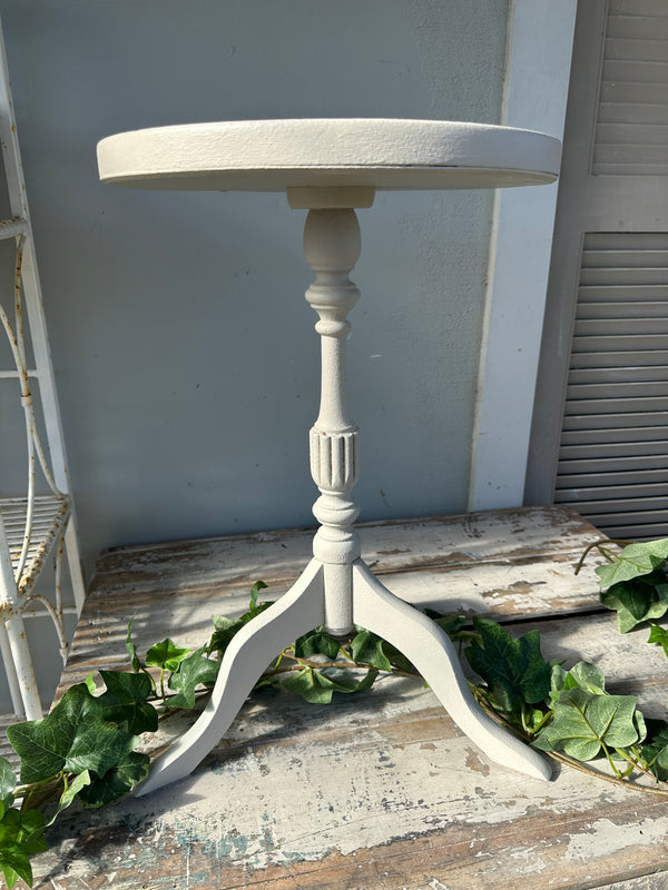 Botanical round side table
