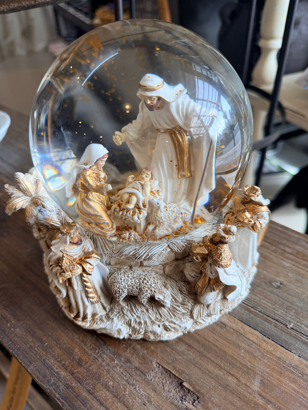 Snow Globe Golden Nativity
