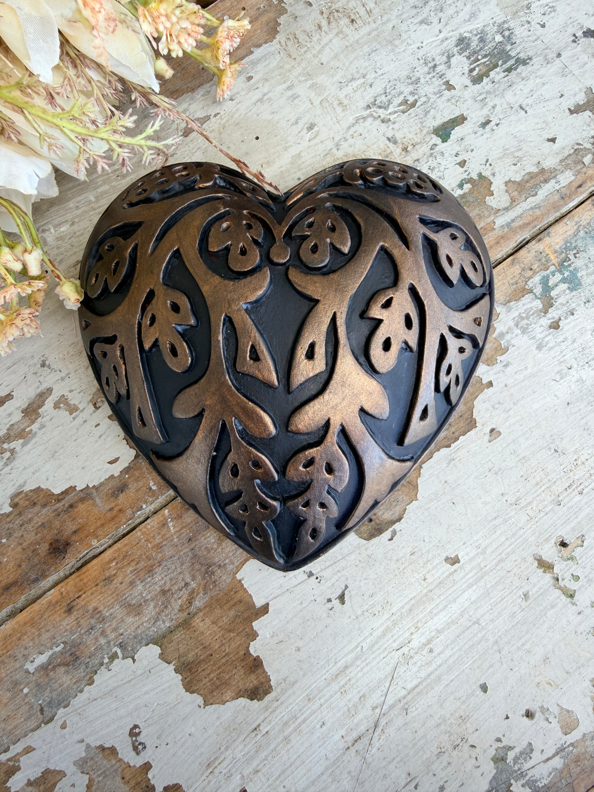 Wall heart Bronzed Designs