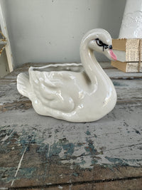 Ceramic Swan white with pink beak large