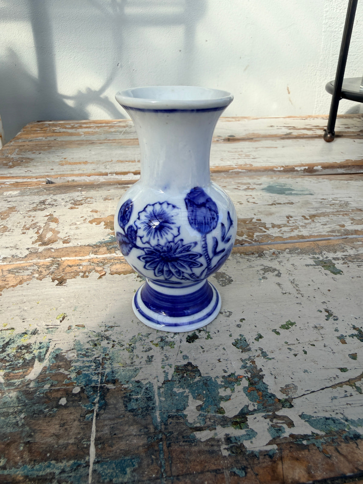 Blue & White Chinoiserie small Vase 2