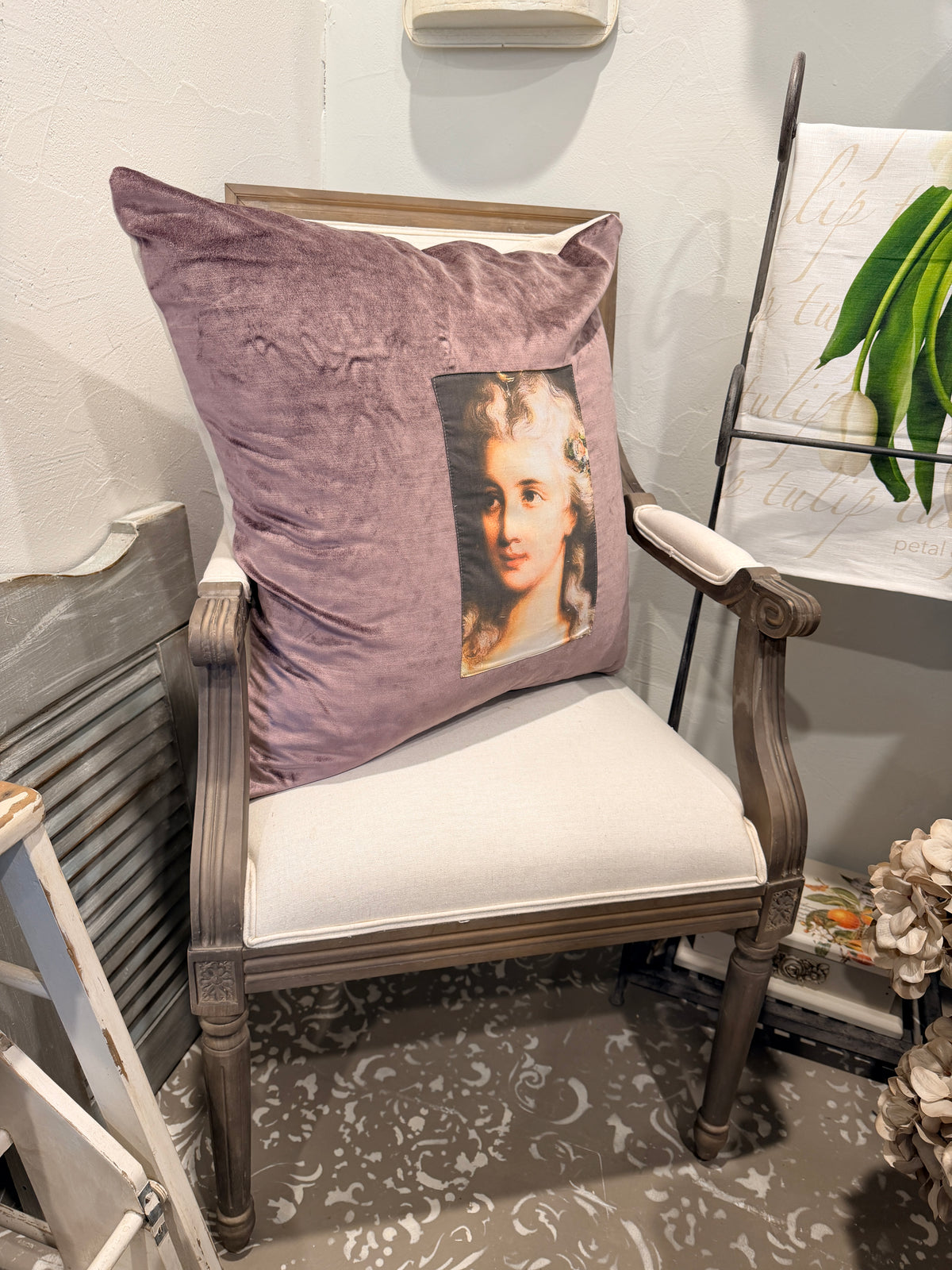 Velvet Cushion Marie Antoinette XL