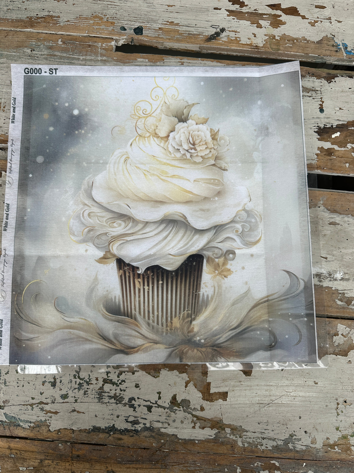 White & Gold Ice cream Square Paper for Decoupage