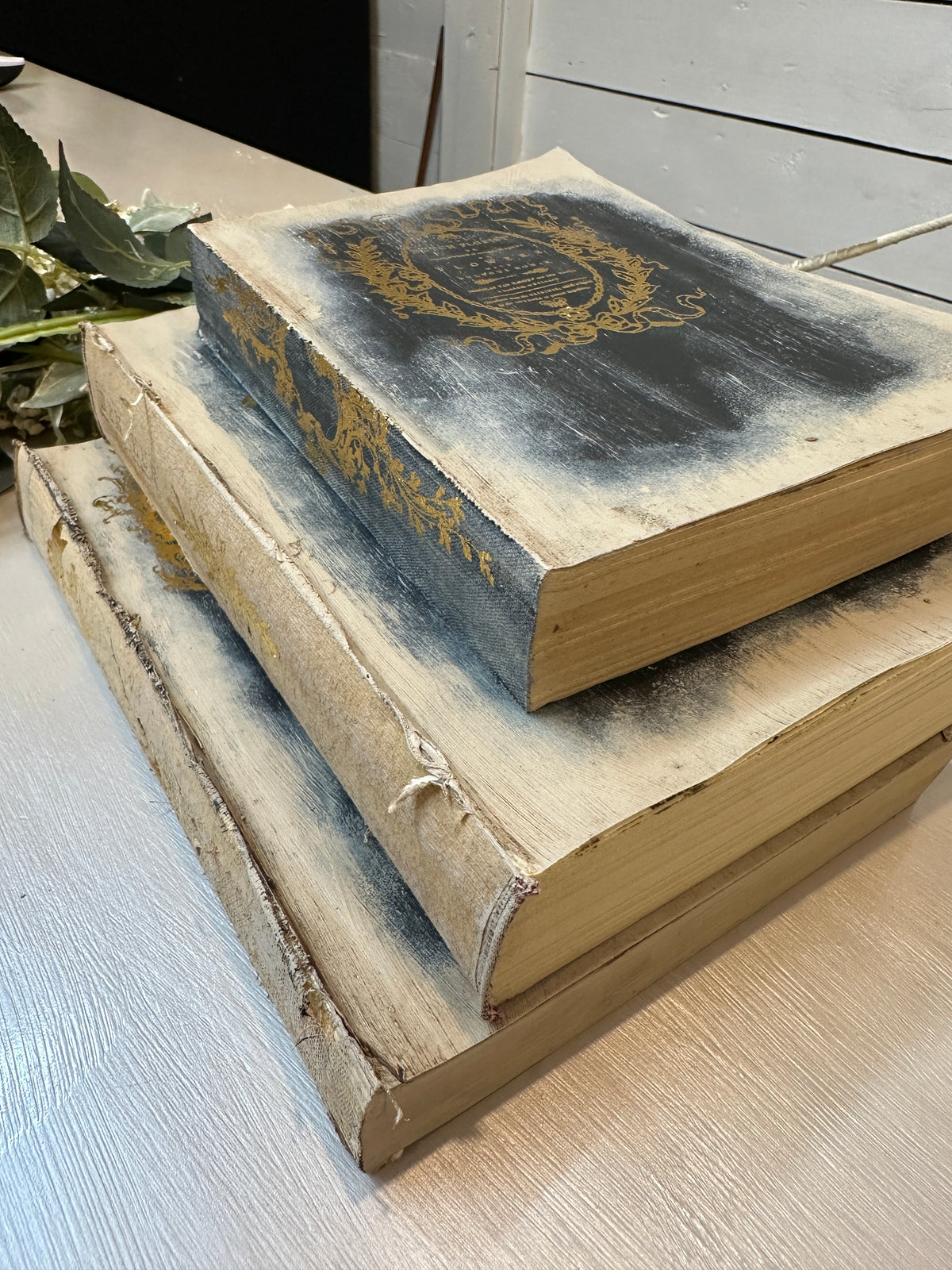 Fusion cast iron Black & Gold Reworked decorative Book 