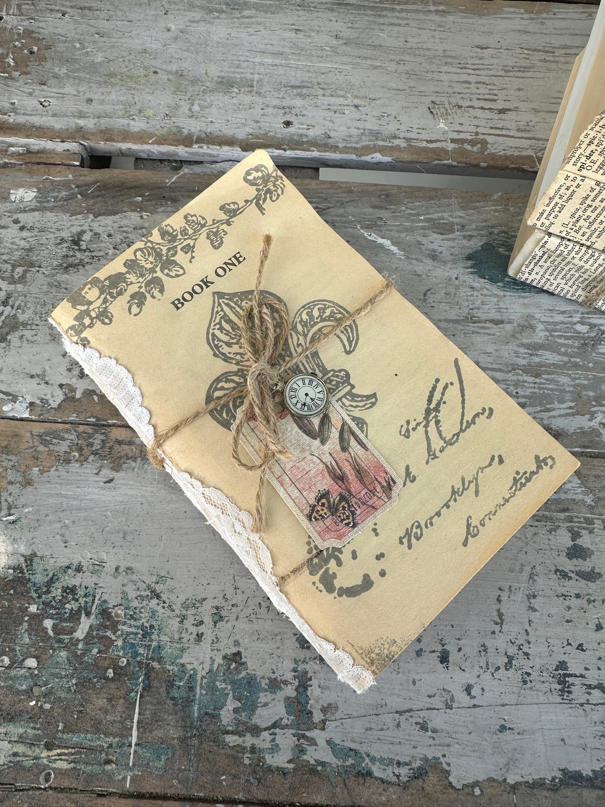 Fleur di Lis book stack