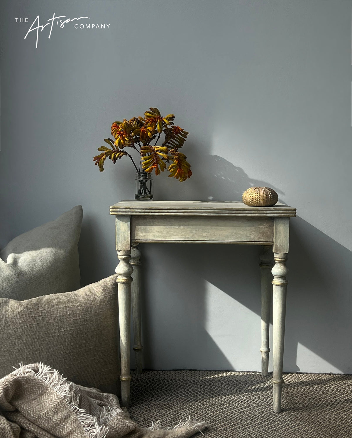 Peony Premium Chalk Paint with black wax