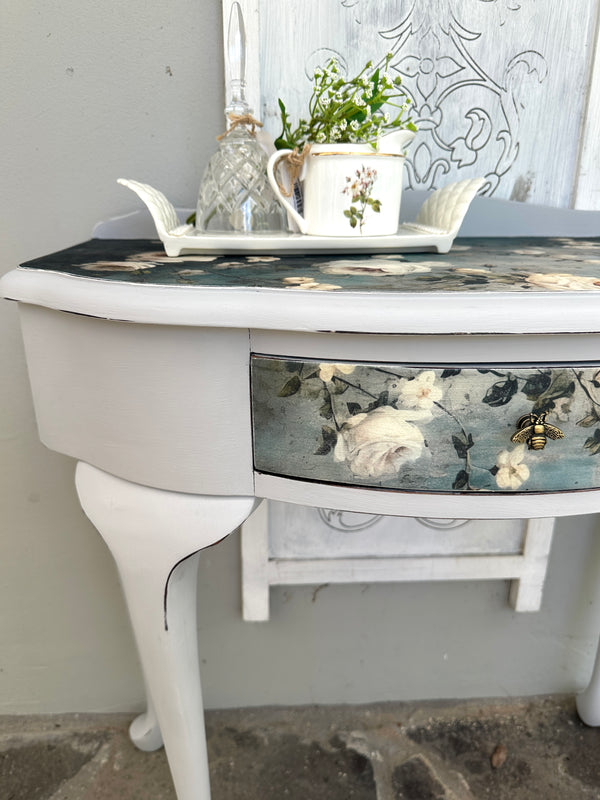 Rivers Peak Bounty Floral Demi Lune Table