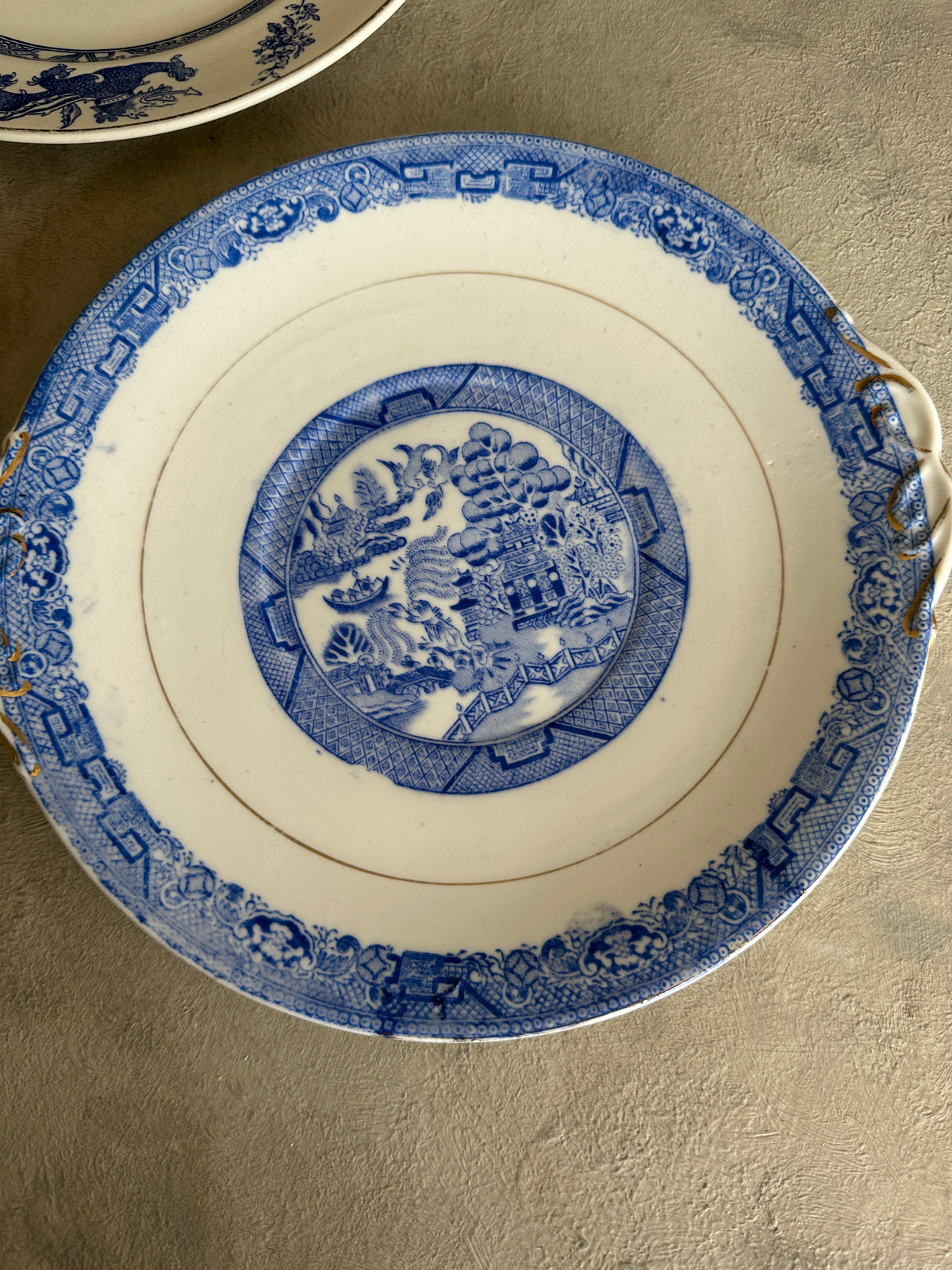 Blue & White plate with side details