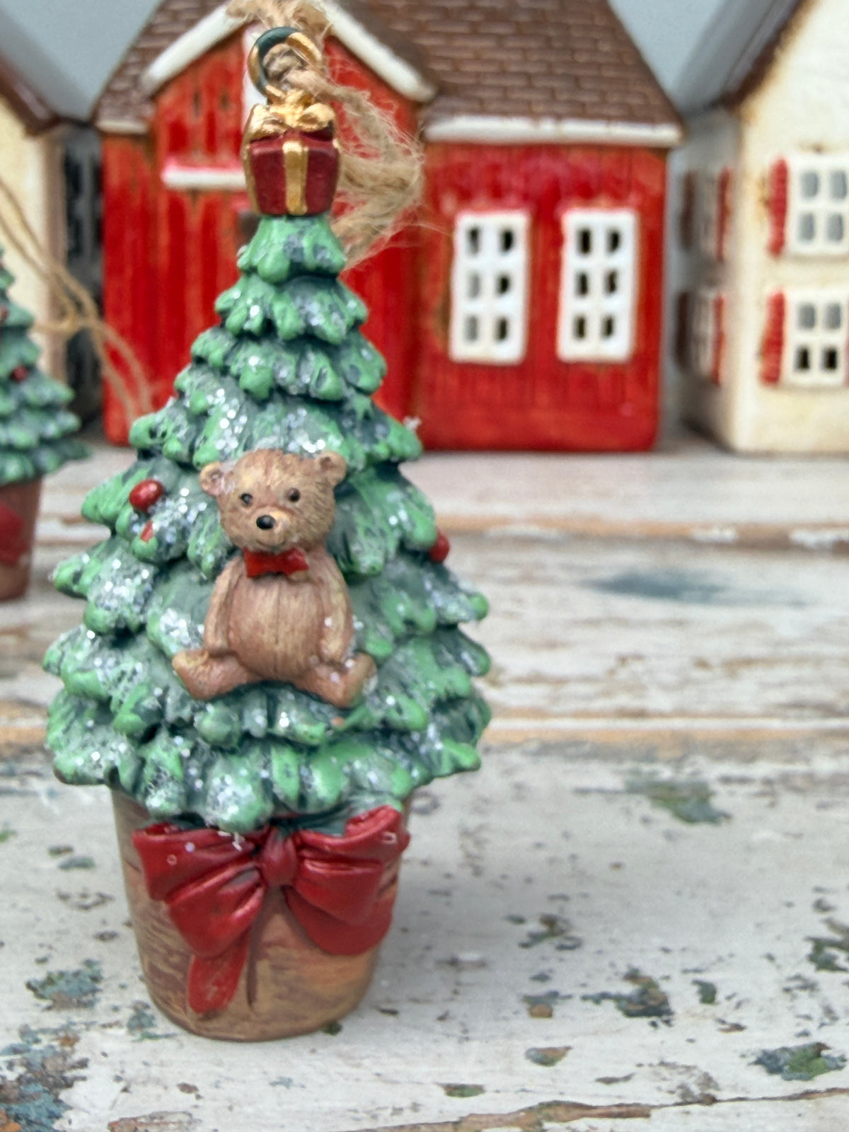 Hanging Potted Tree w Bear classic