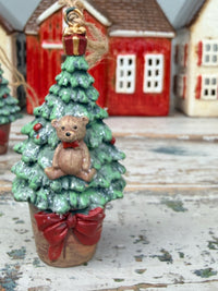 Hanging Potted Tree w Bear classic