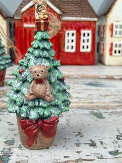 Hanging Potted Tree w Bear classic