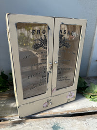 Vintage look Jewel Box with doors