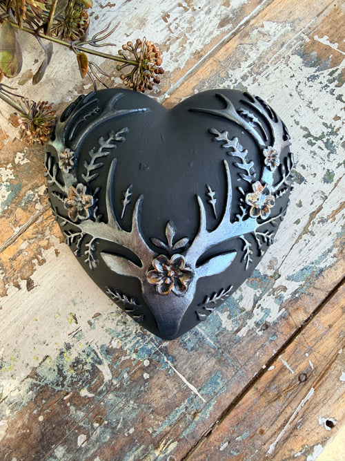 Wall heart Pewter Antlers