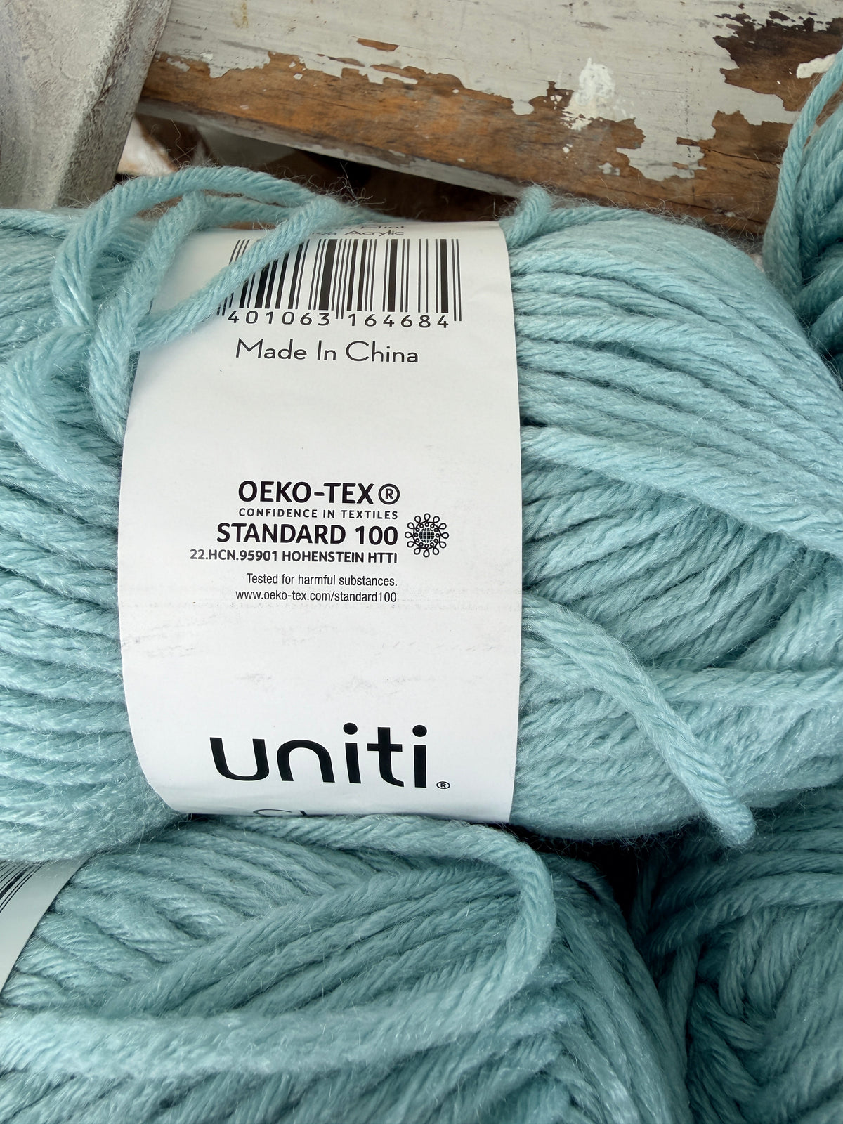Uniti Chunky Yarn Green x 4 ball