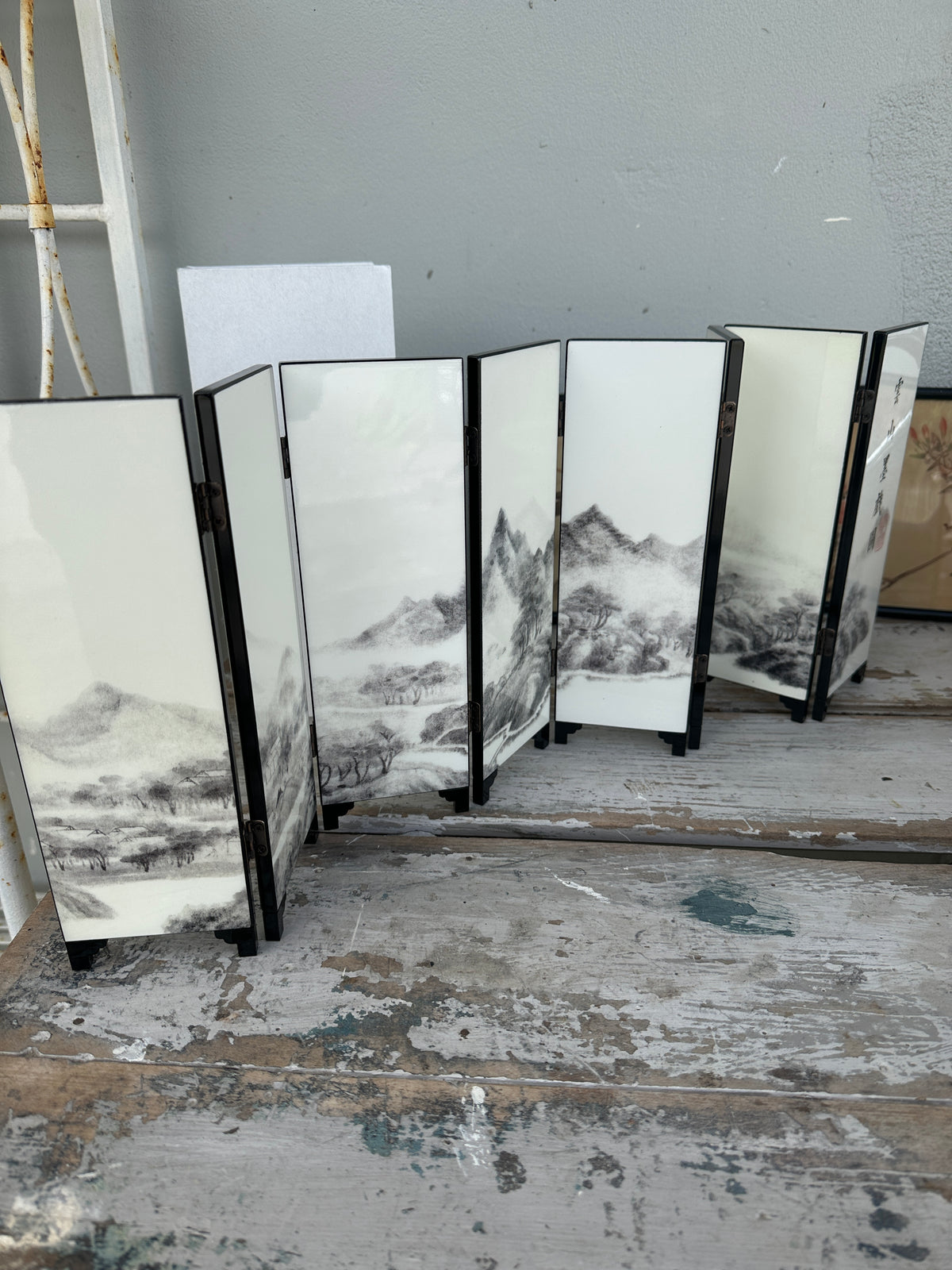 Chinese 8 paneled folding screen Art work Cloud Mountain