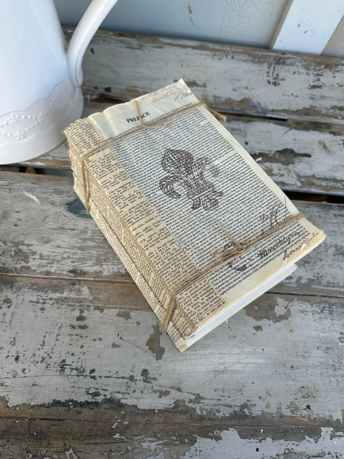 Fleur di Lis book stack triple