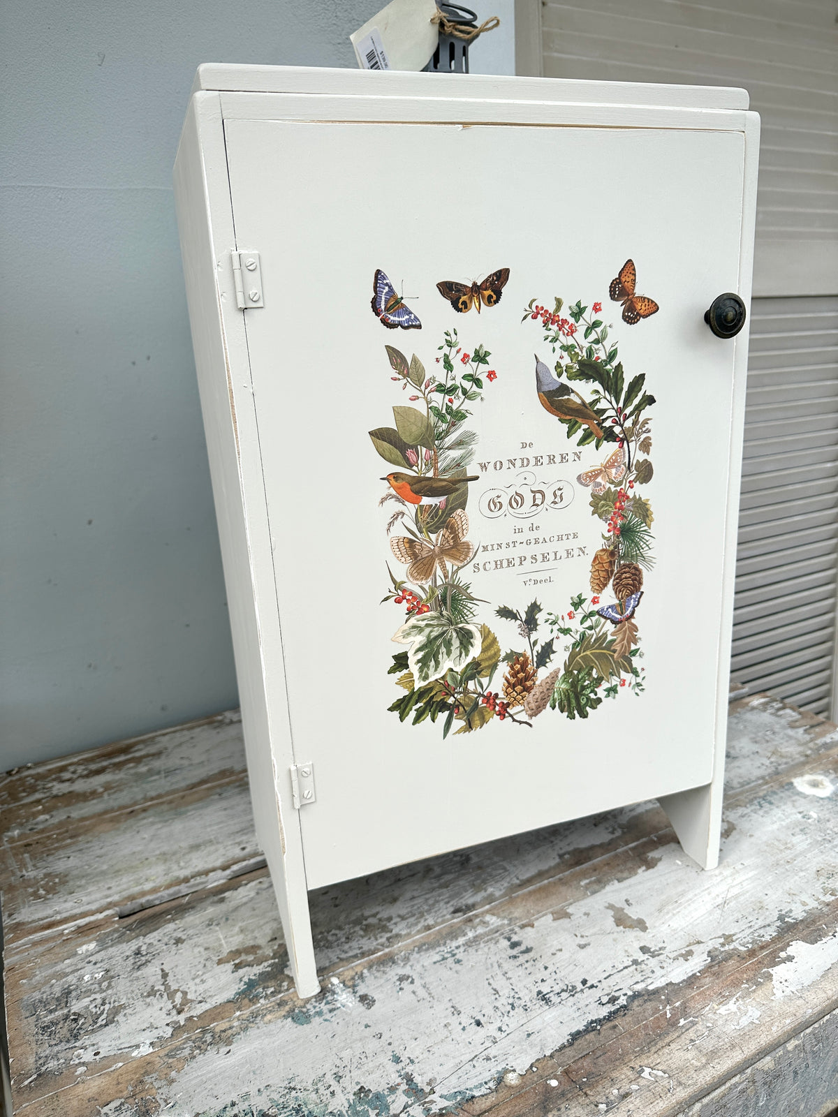 Botanical Keepsake Treasures Cabinet