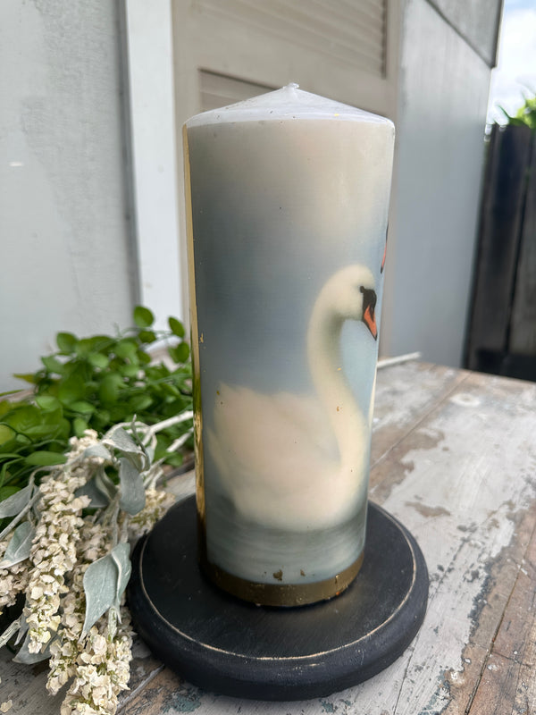 Pair of Swans Candle XL