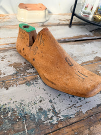 Size 9 Large Shoe Last with metal base