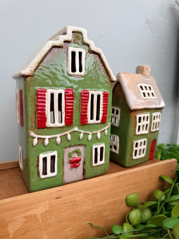 Alsace TeaLight House Christmas Green w Shutters