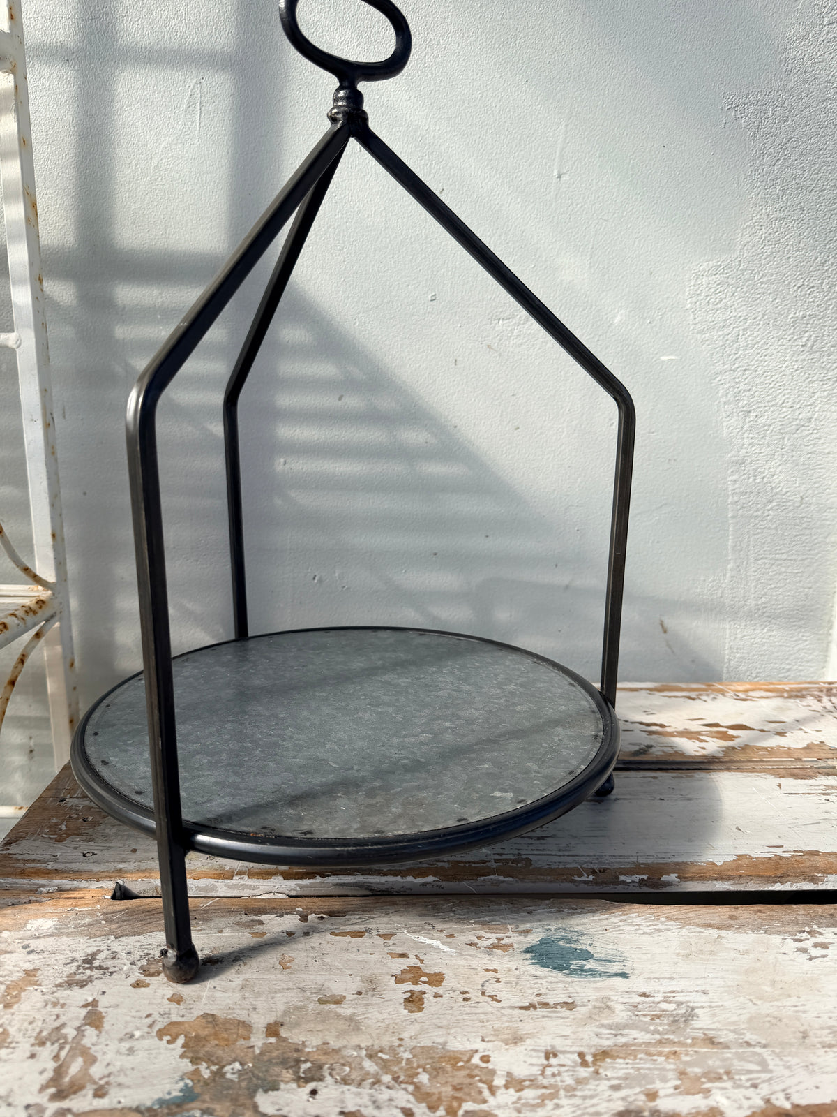 Large Metal Stand w Handle - Collect or contact us for courier quote