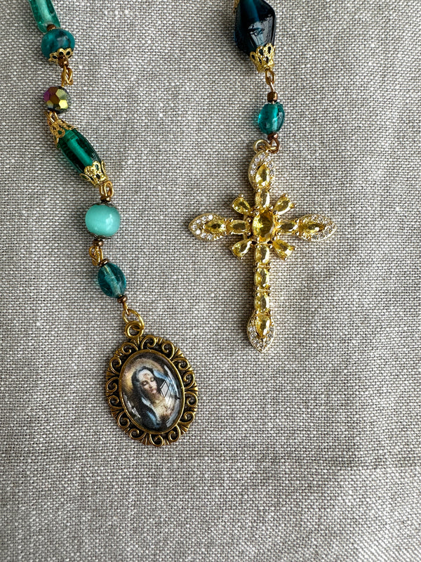 Decor prayer beads Green w Lime cross