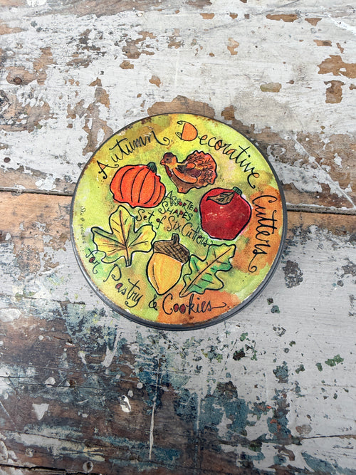 Vintage metal Cookie Cutter set Autumn
