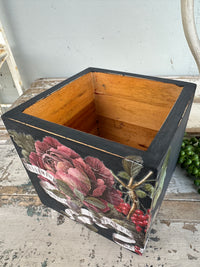 Ocean Trench Wooden Square tote