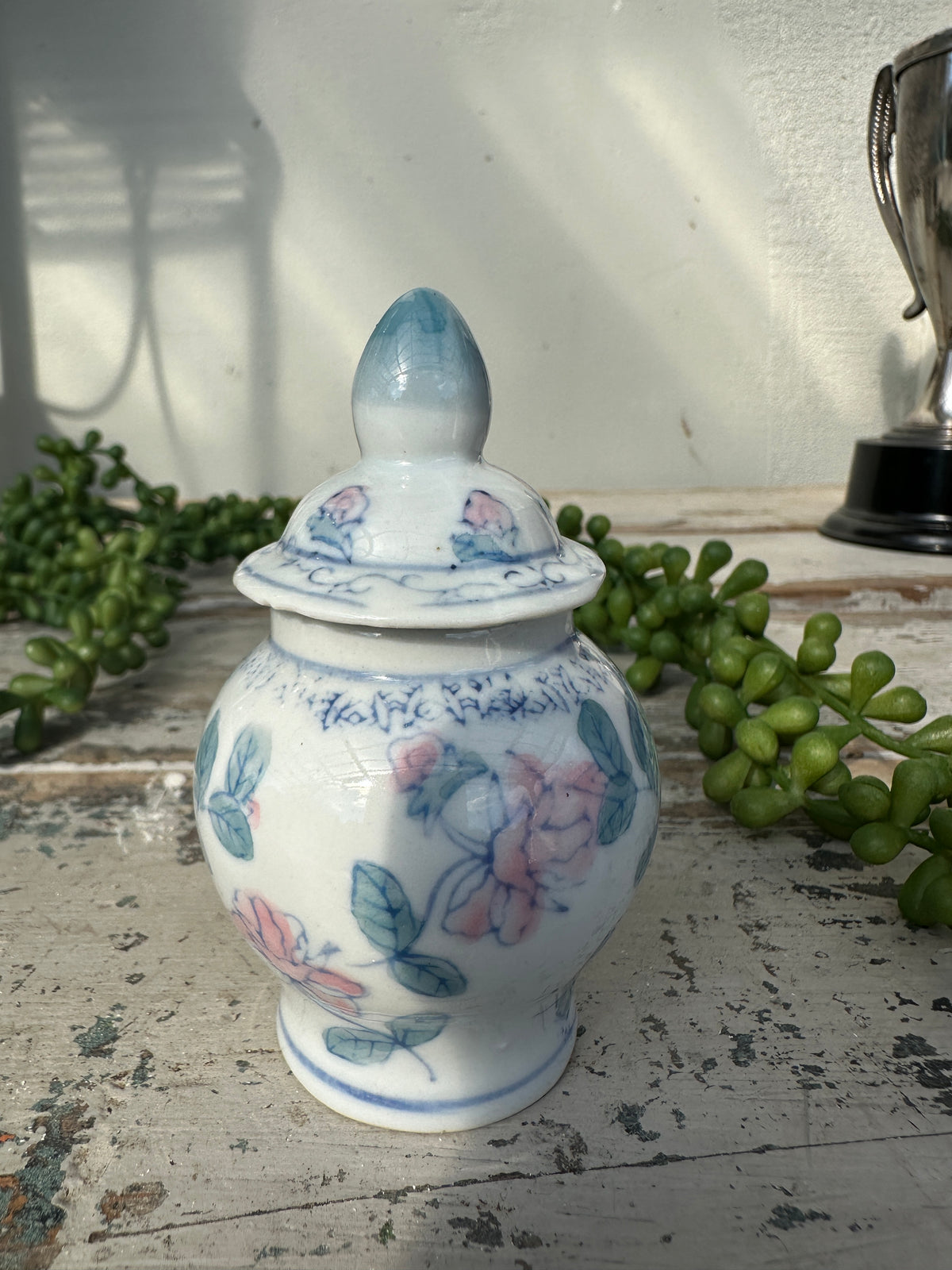 Ginger Jar Dark blue & white, pink & green