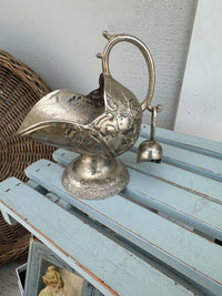 Sugar bowl ornate with scoop